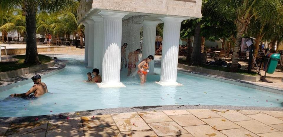 Lacqua diRoma fogão micro-ondas geladeira Park aquático 5 pessoas Caldas Novas Esterno foto